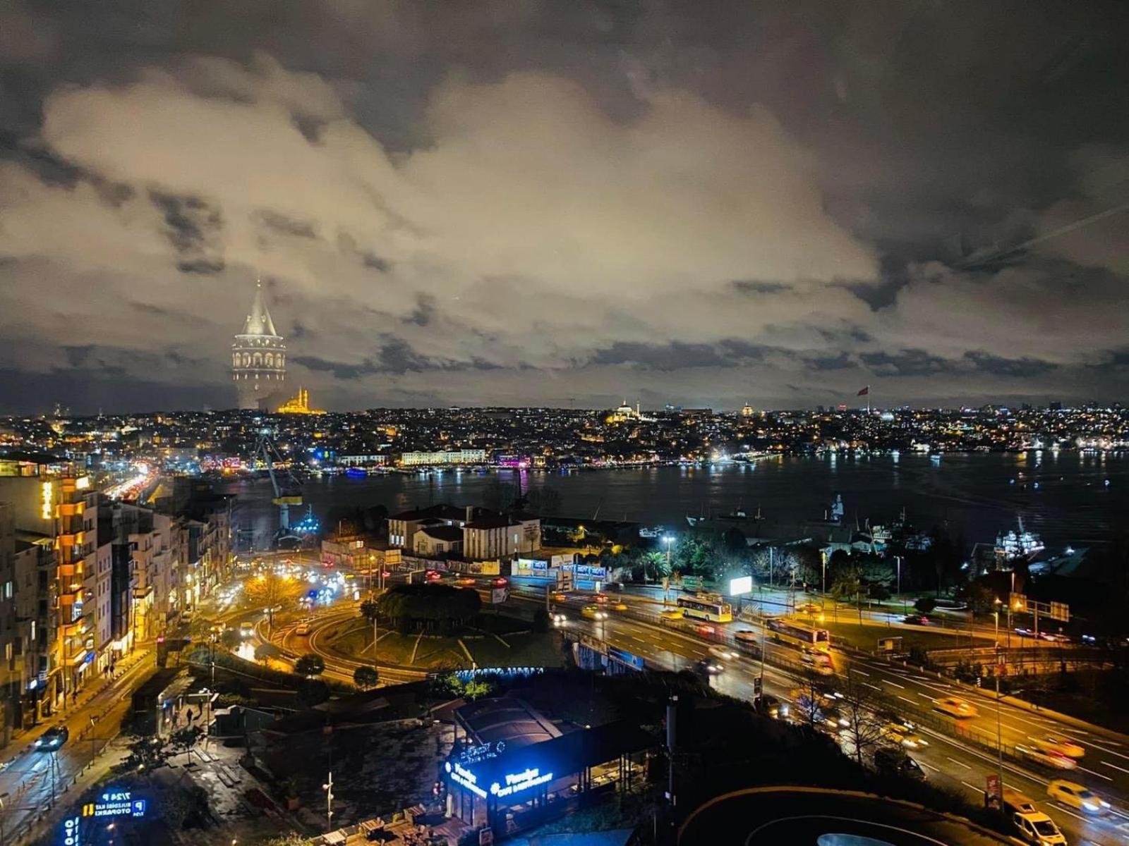 Daru Sultan Hotels Galata Isztambul Kültér fotó View of the city from the 10th floor of the hotel